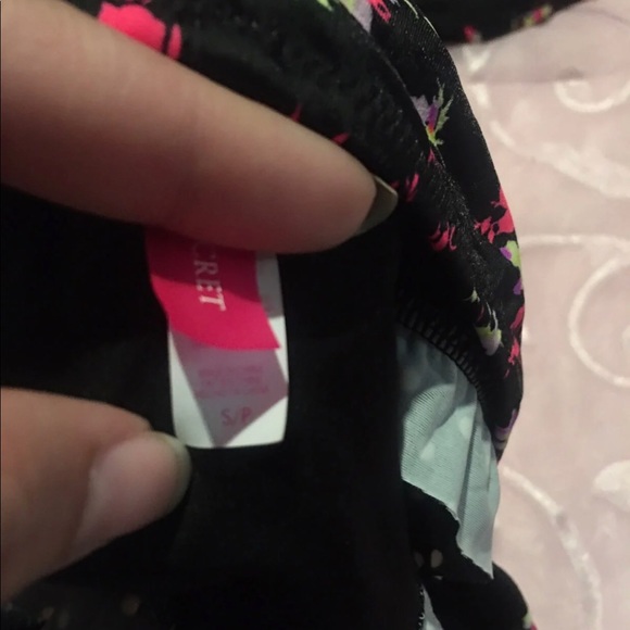 VS BIKINI - Picture 5 of 6